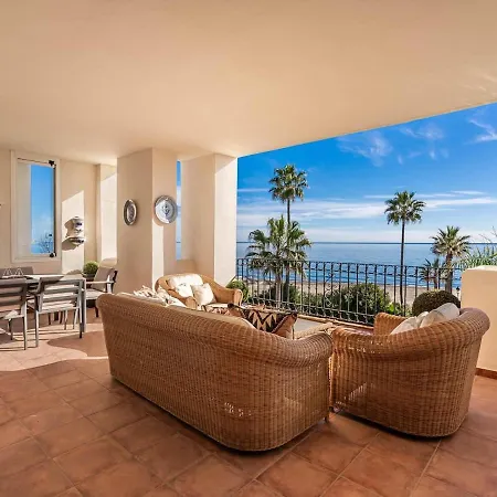 Bahia De Velerin Estepona