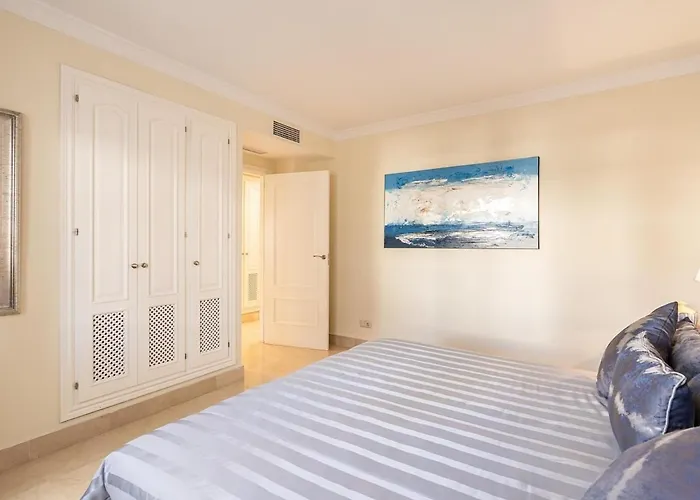 Apartment Bahia De Velerin Estepona