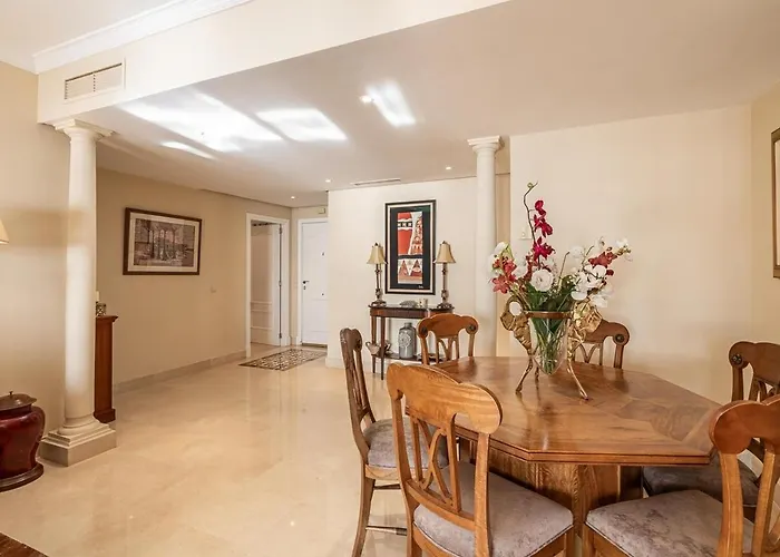 Bahia De Velerin Estepona