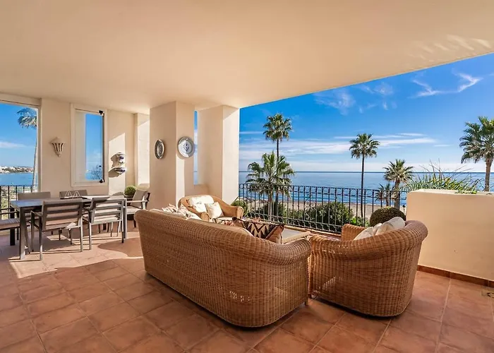 Bahia De Velerin Estepona