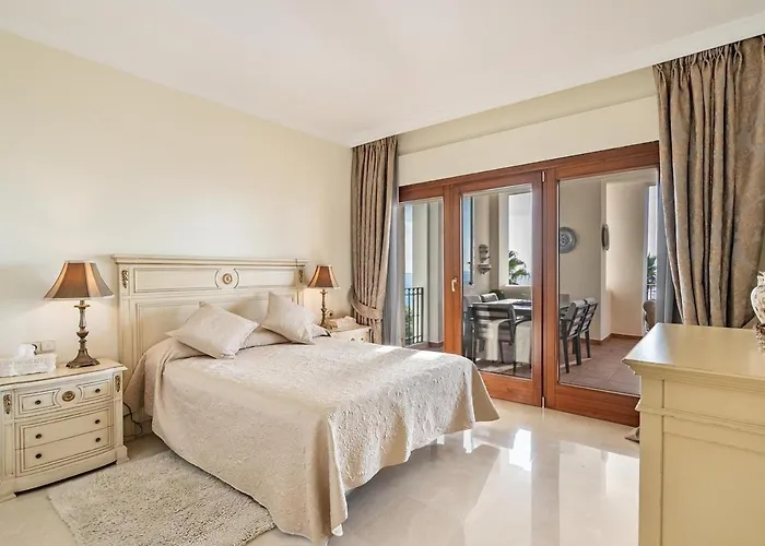 Apartment Bahia De Velerin Estepona